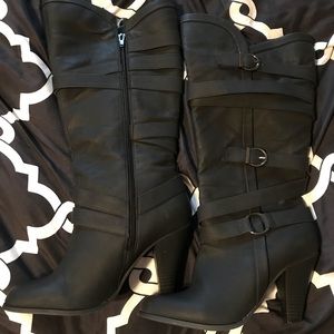 JustFab Strappy Heel Boots 9